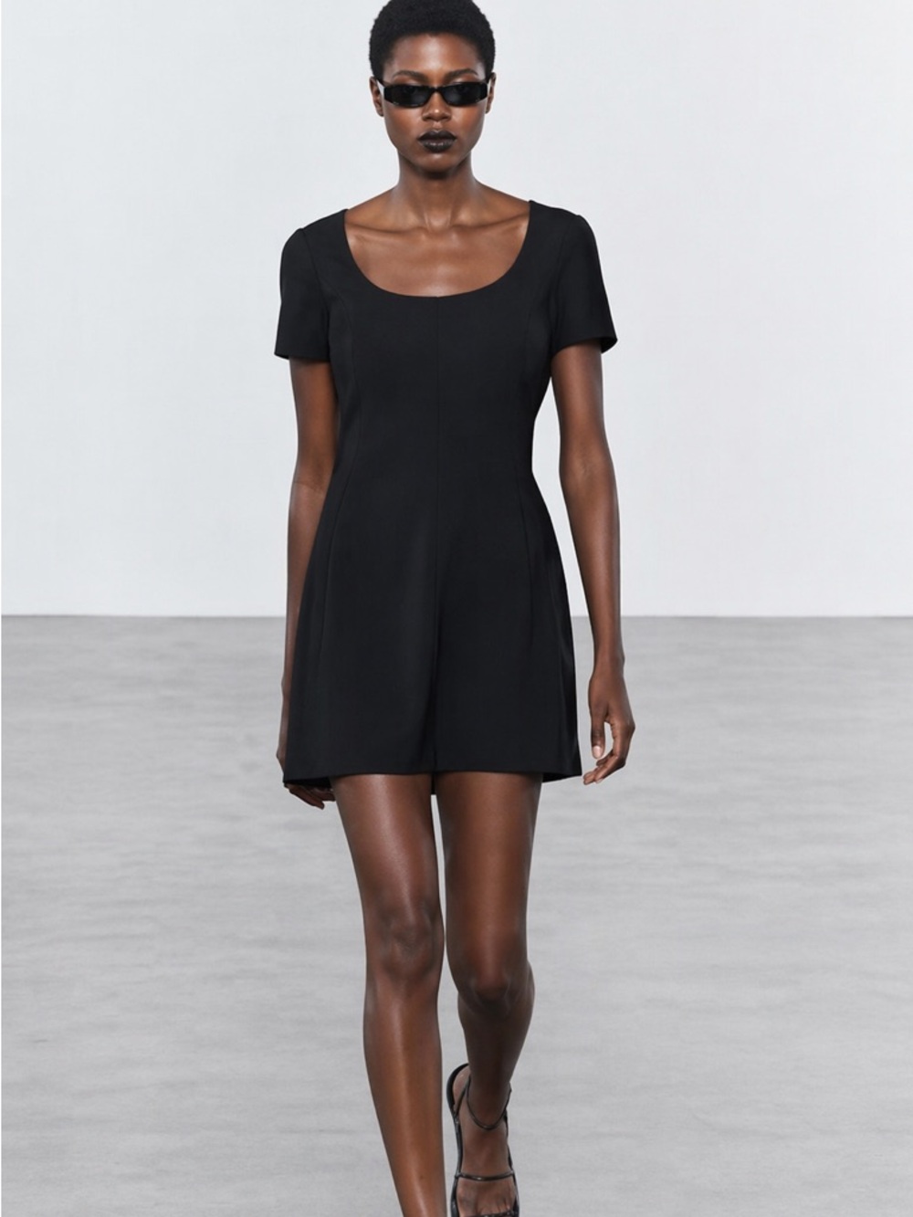ZARA Black Structured Mini Dress XS NWT Square Neck Fitted Classic Minimalist